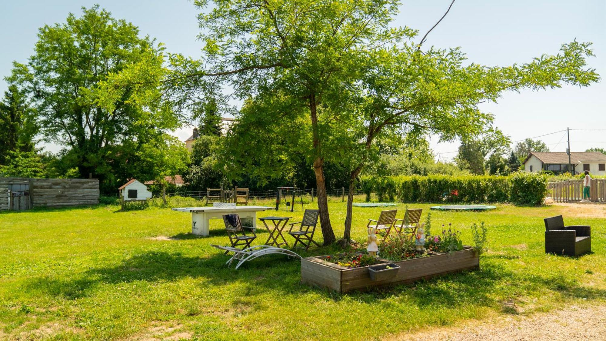 Village Toue Du Domaine Des Demoiselles Chassenard Εξωτερικό φωτογραφία